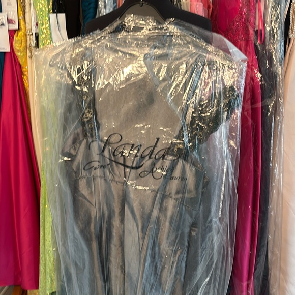 Dresses & Skirts - Dress